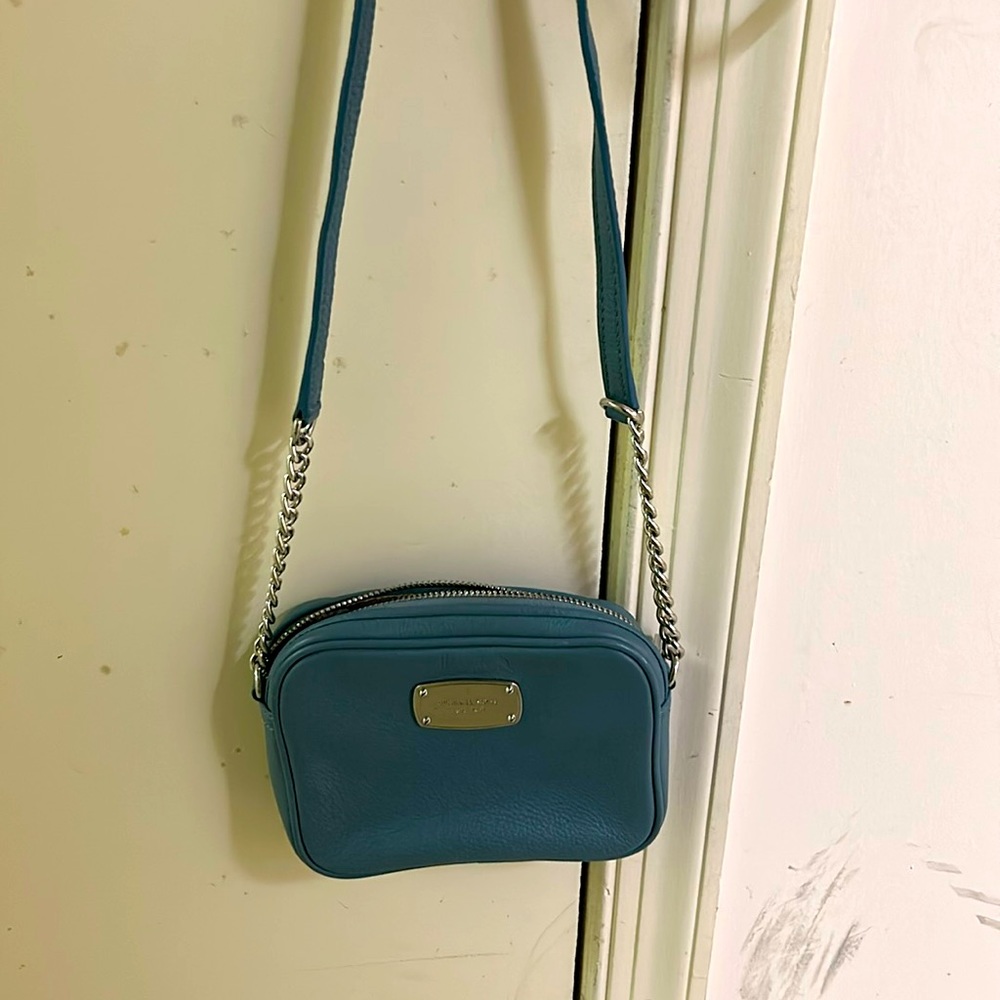 Michael Kors, light blue crossbody